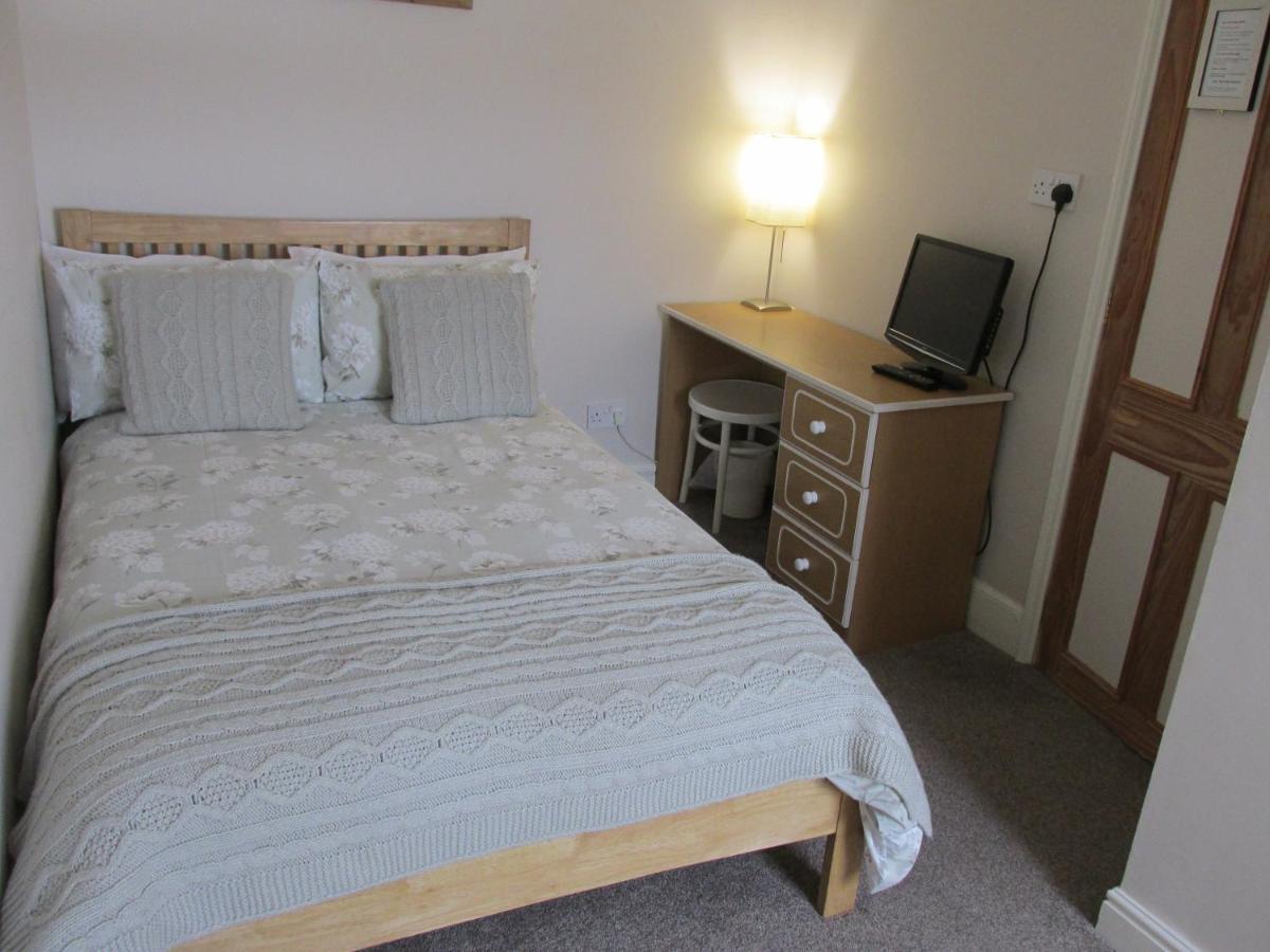 No 3 Bed & Breakfast Penrith Exterior photo