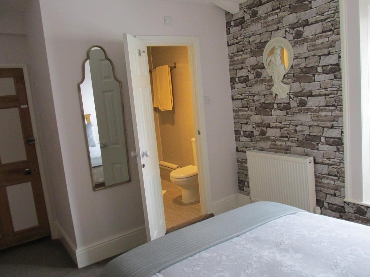 No 3 Bed & Breakfast Penrith Exterior photo