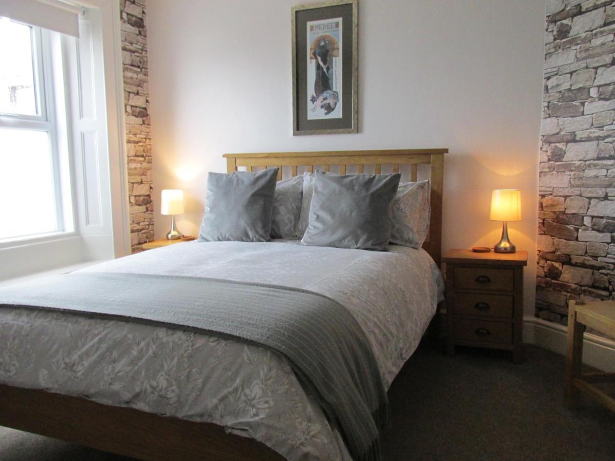 No 3 Bed & Breakfast Penrith Exterior photo